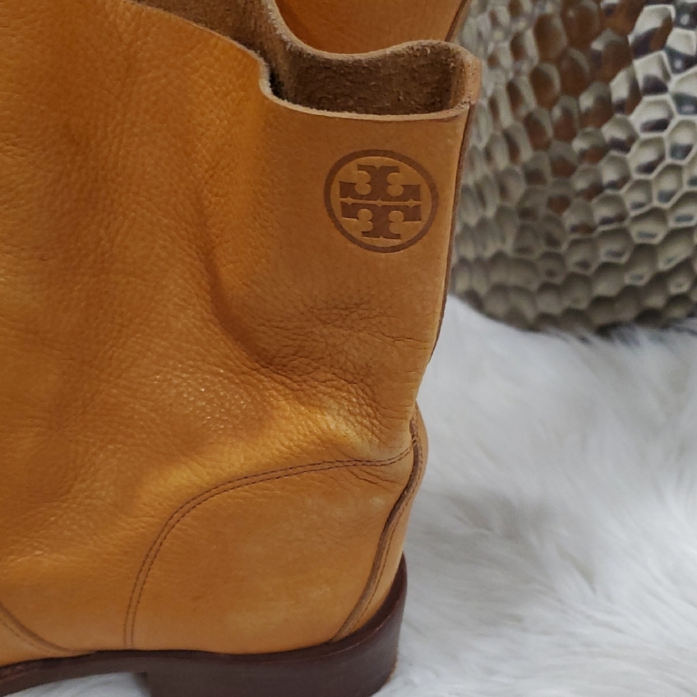 Tory Burch Seina  Tan Leather  Boots - Picture 5 of 16